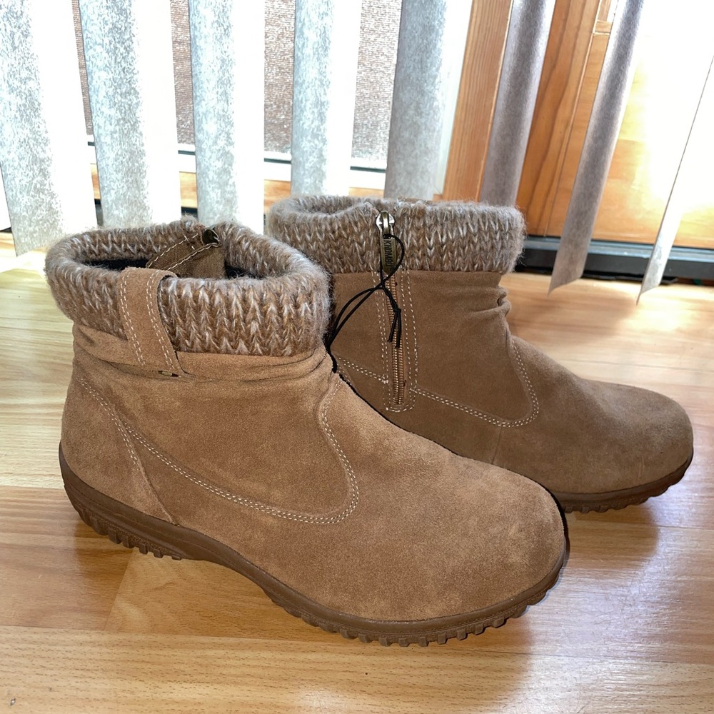 Khombu Cozy Tan Ankle Boots